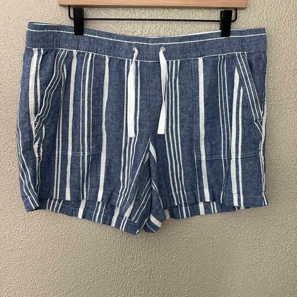 Women’s Nautica Striped Blue White Linen Blend Shorts, Large, Summer - Picture 1 of 6